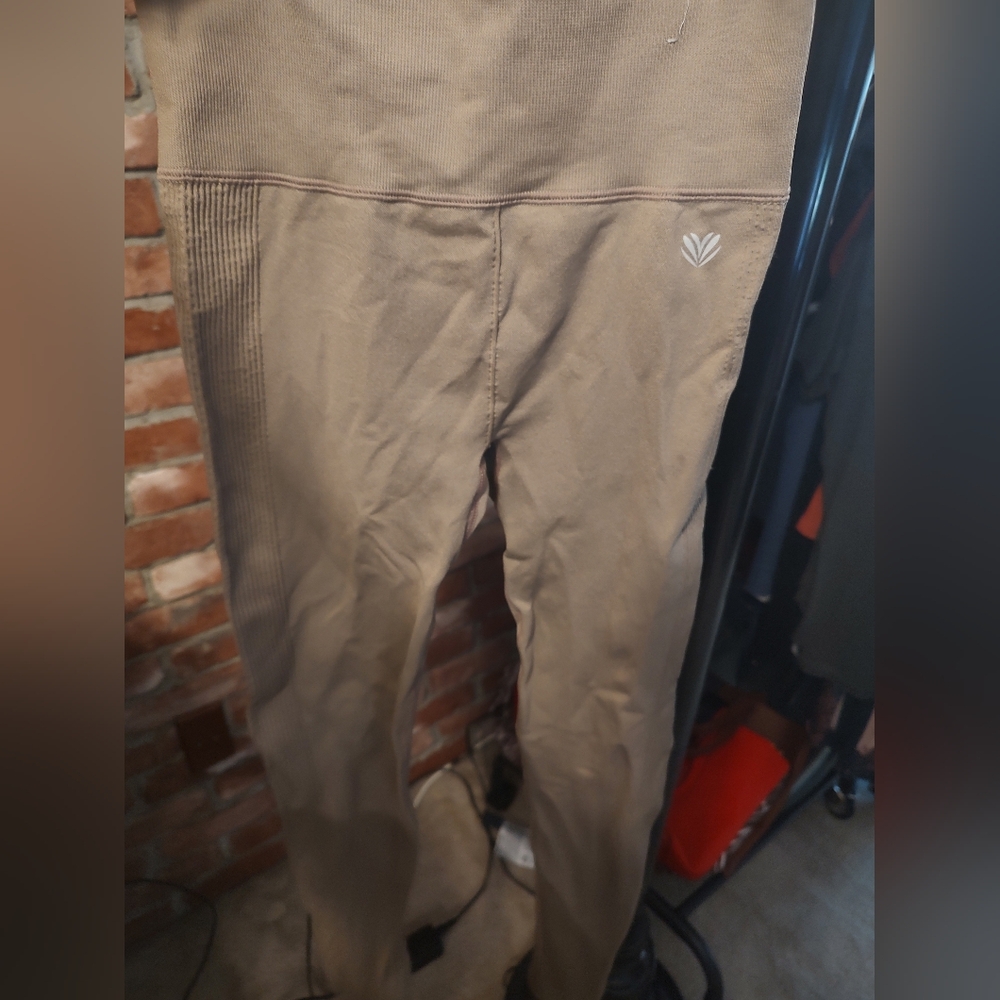 Very good condition yoga pants
